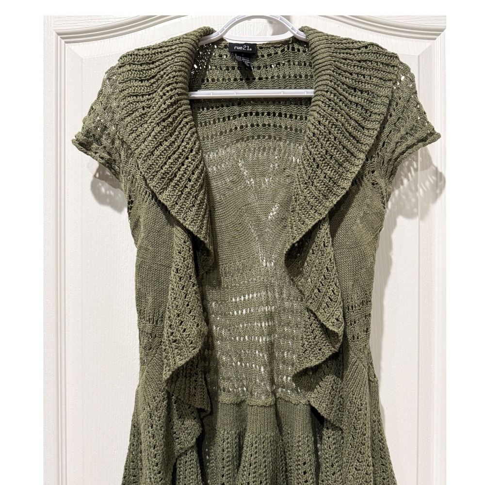 Rue21 Olive Green Crochet Knit Ruffle Open Cardigan Sweater Vest Small 2062